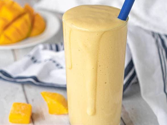 Vannila and Mango Smoothie
