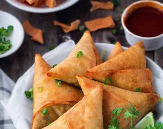 4 beef samosas